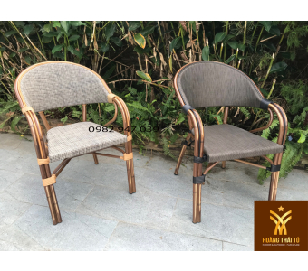 ban-ghe-nhua-gia-may-ngoai-troi-hang-resort-cao -cap-x 22